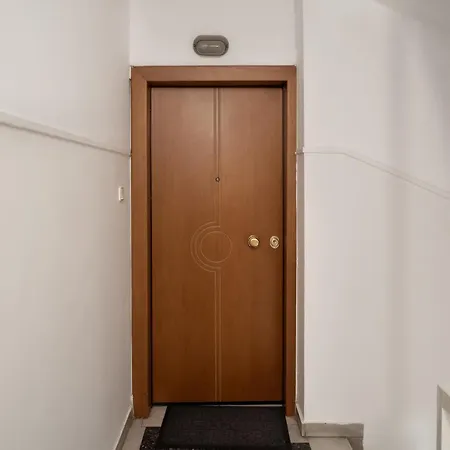 Ag.sofias Minkk, 2b/room+balcony Apartmán *