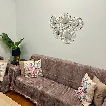 Ag.sofias Minkk, 2b/room+balcony Apartmán